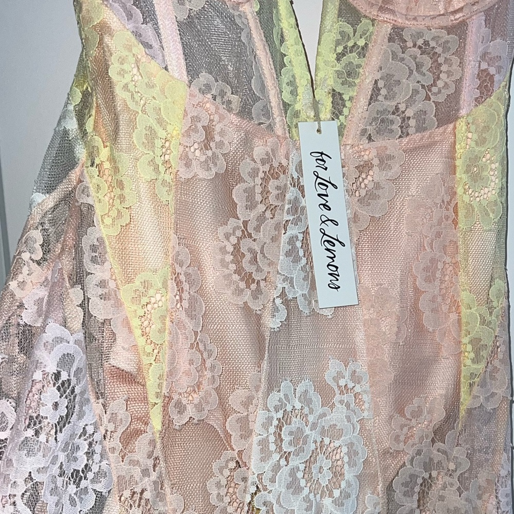 LOVE & LEMONS BLOSSOM DRESS - Picture 16 of 17